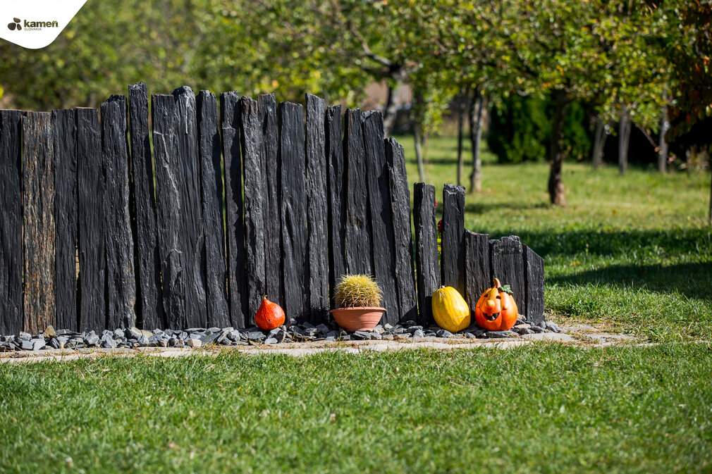 Palisády - plot v záhrade